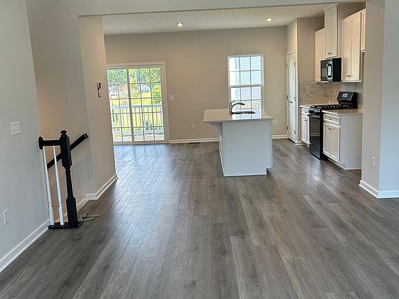 5th image of 7686 Felder Dr