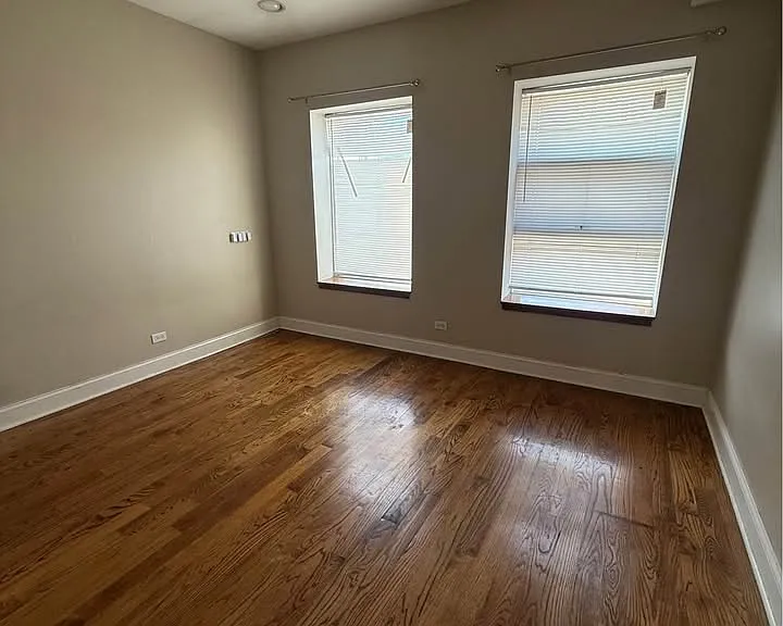 1058 W Chicago Ave #2E — Photo 7