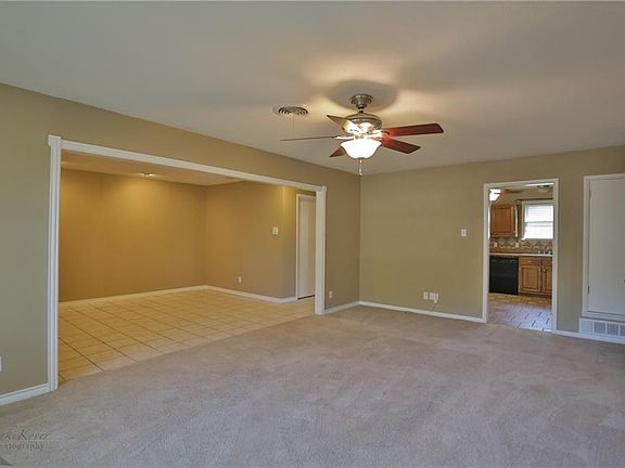 4th image of 1301 Mimosa Dr