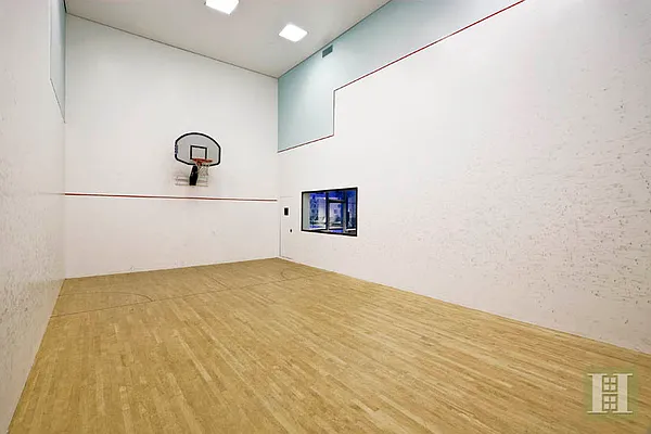 Rented by Halstead Real Estate | media 11