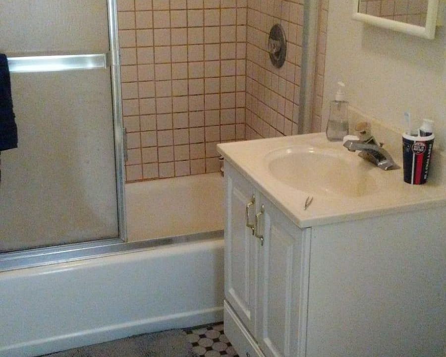 2nd image of 1733 N Wolcott Ave
