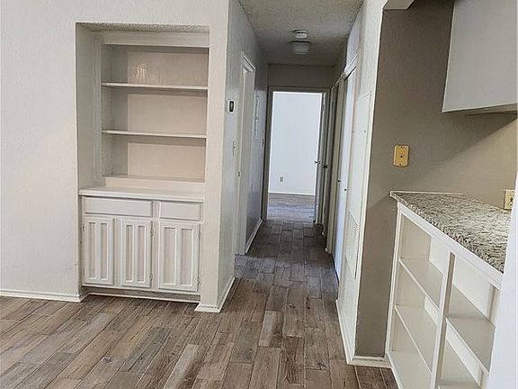 3rd image of 1202 Thorpe Ln APT 614