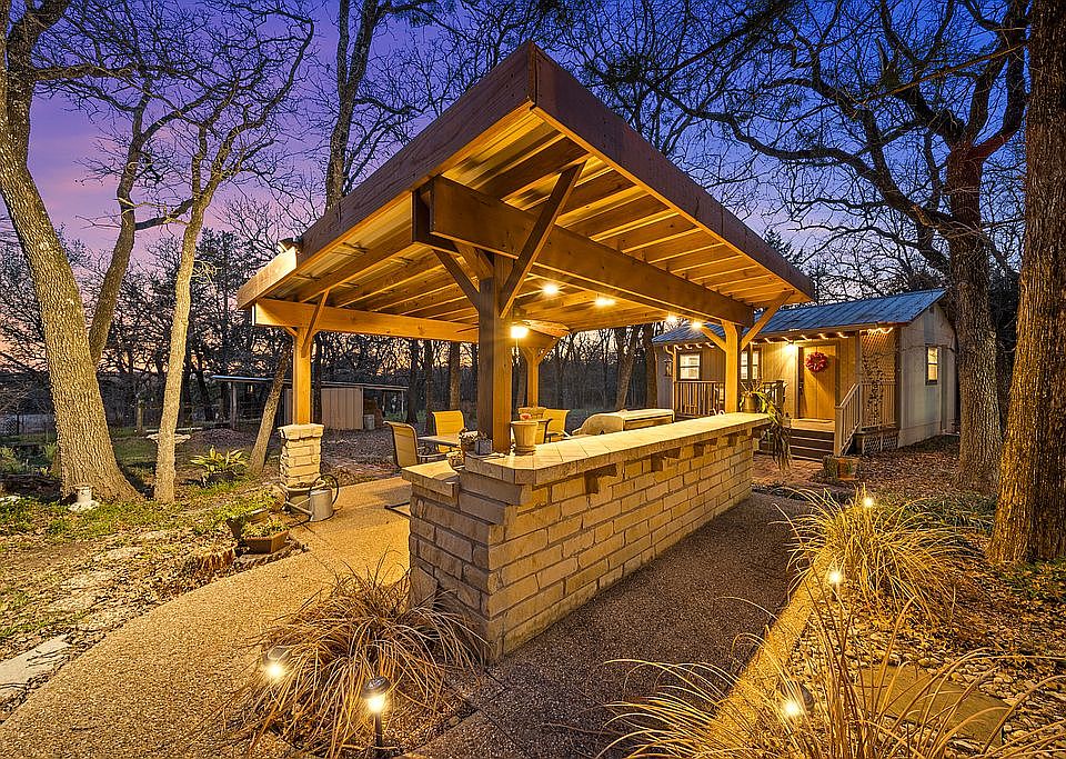 Beautiful pavilion out front