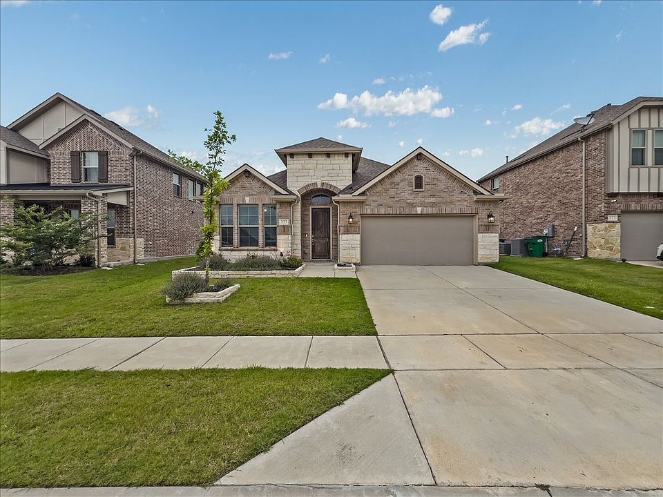 1st image of 377 Edmund Ln