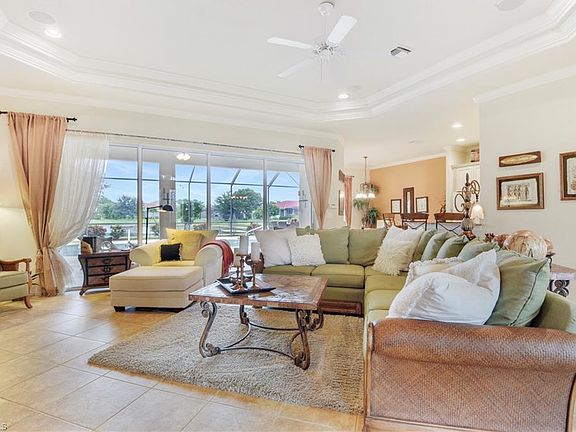4th image of 2097 Berkley Way