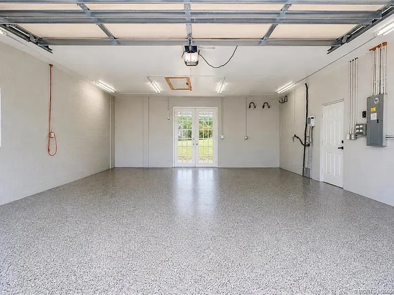 4245 NE Sunset Dr — Photo 11