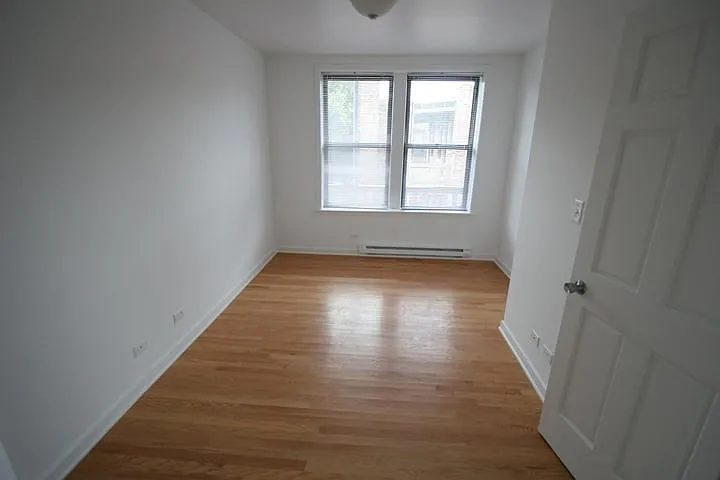 Kenwood Court — Photo 27