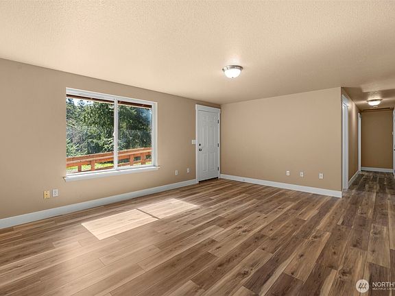 4th image of 110 Sunny Basin Road