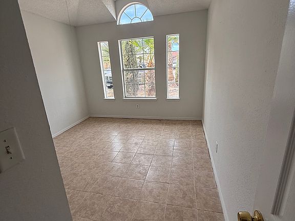 4th image of 12533 Tierra Serena Dr