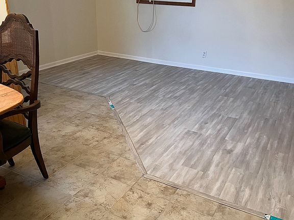 4th image of 415 Pleasant Dr