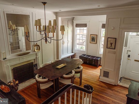 5th image of 2127 Delancey Pl