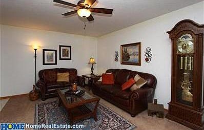 5th image of 714 Lakeview Dr