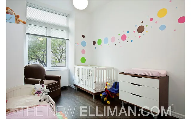 Sold by Douglas Elliman | media 17