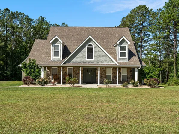 305 Pine Ridge Dr, Petal, MS 39465