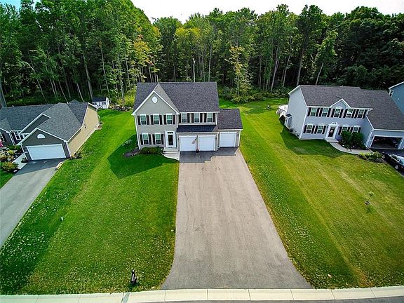 2nd image of 890 Bannerwood Dr
