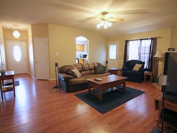 2nd image of 625 Raven Dr