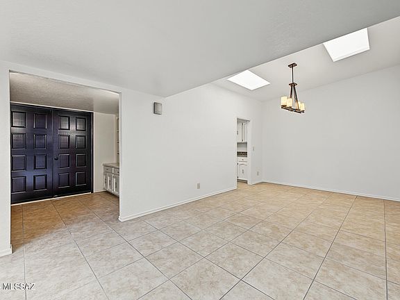 5th image of 607 N Richey Blvd