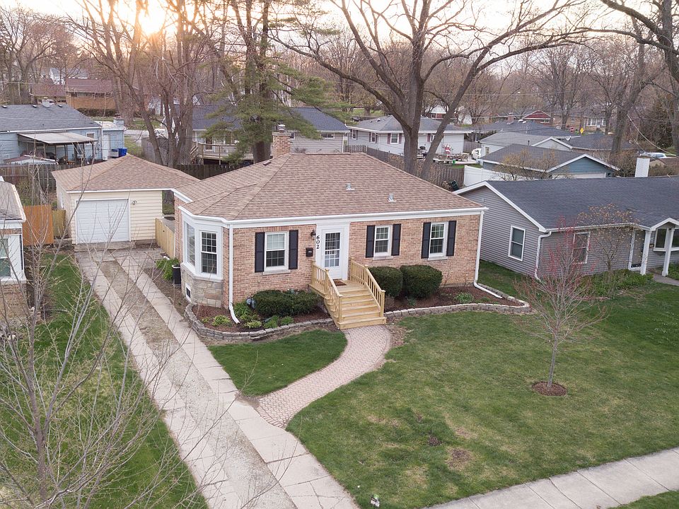 1st image of 602 S Woodlawn St