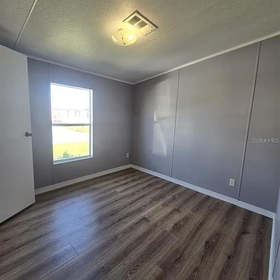 617 W Lemon St — Photo 5