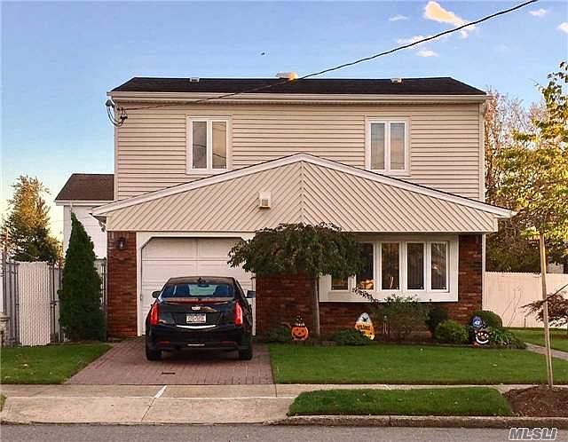 2nd image of 8704 161st Ave