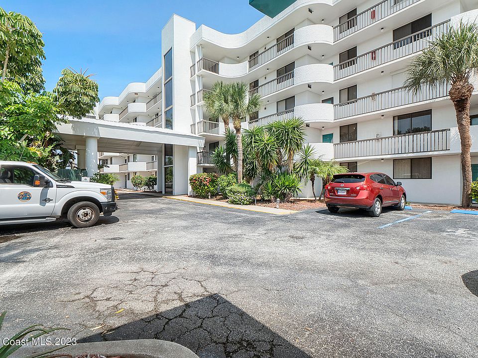 1st image of 300 Columbia Dr #4042