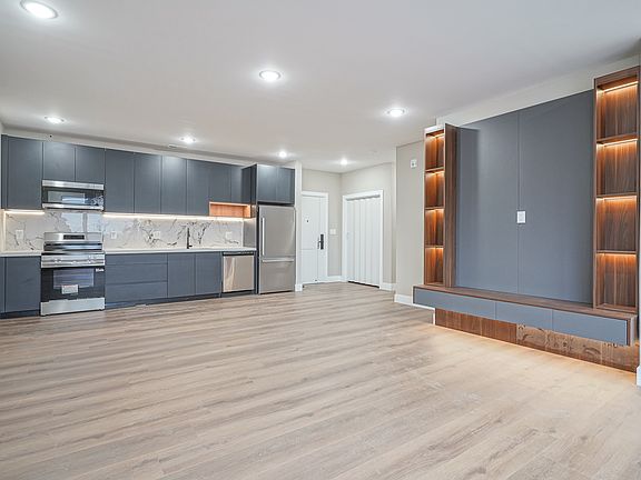 3rd image of 4432 Wingate St #303