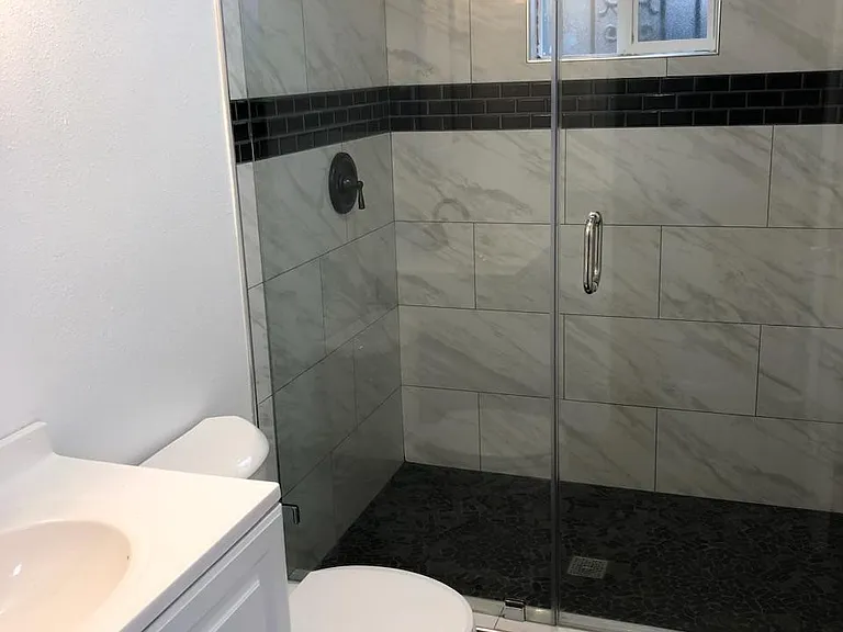 1819 W 41st Pl — Photo 5