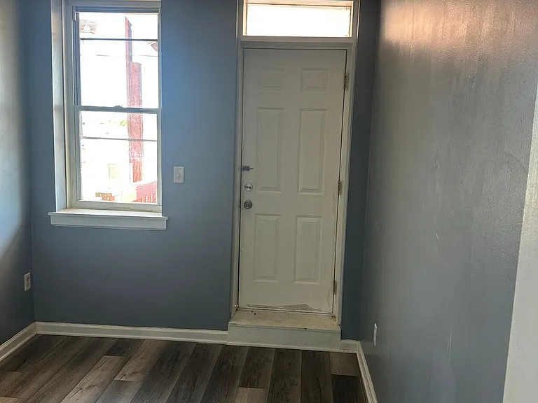 425 N Milton Ave — Photo 8