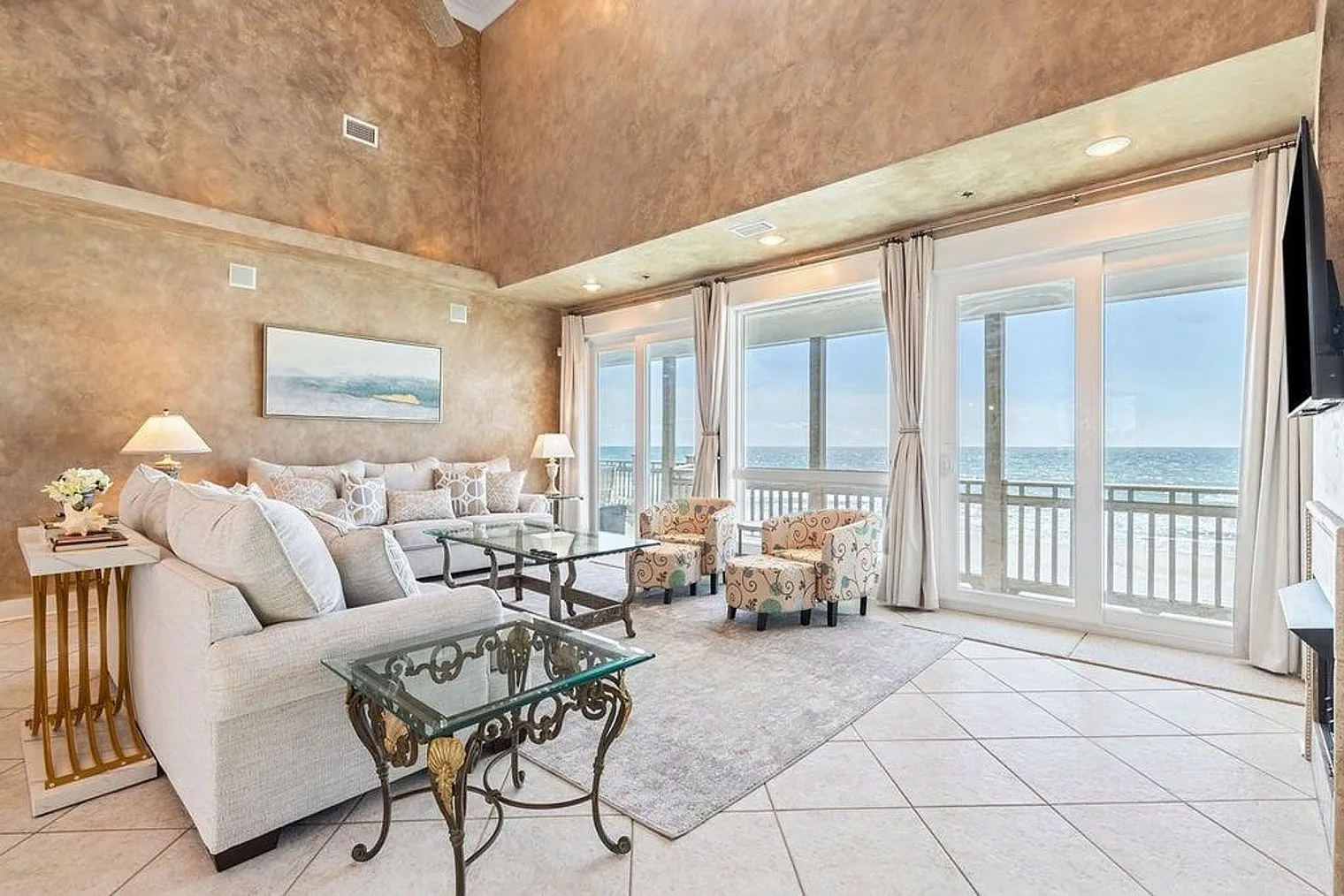 4 bed, 3.0 bath, 2464 sqft, $6,867 — Photo 2