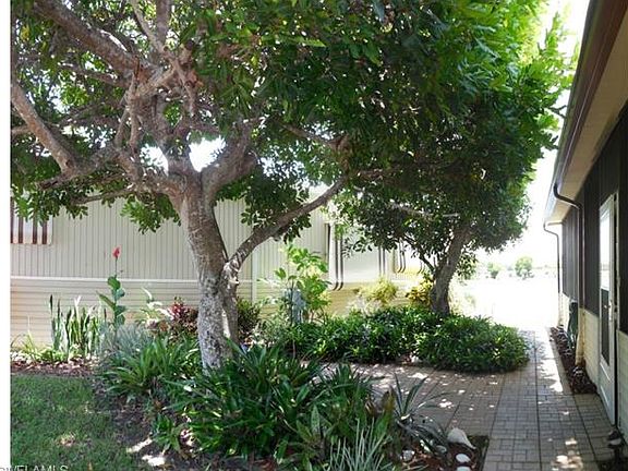 3rd image of 293 Imperial Wilder Blvd