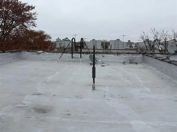 2347 81st Street image 7 of 8