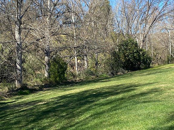2nd image of 6044 Shadycreek Dr