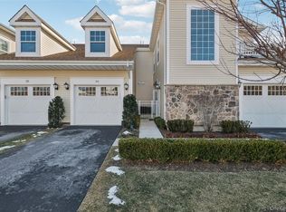 34 Greentree Court, Shirley, NY