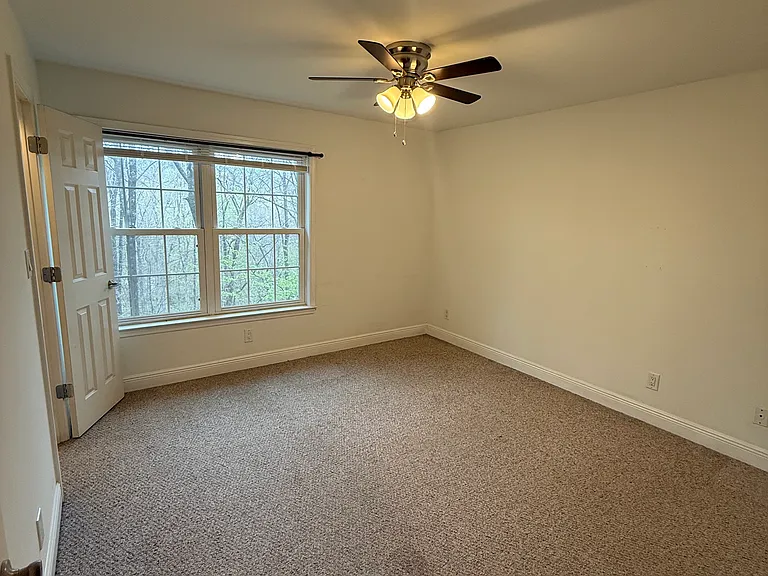 7301 Santa Fe Pkwy — Photo 8