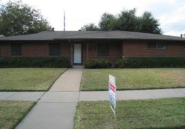 1st image of 306 Harriett St