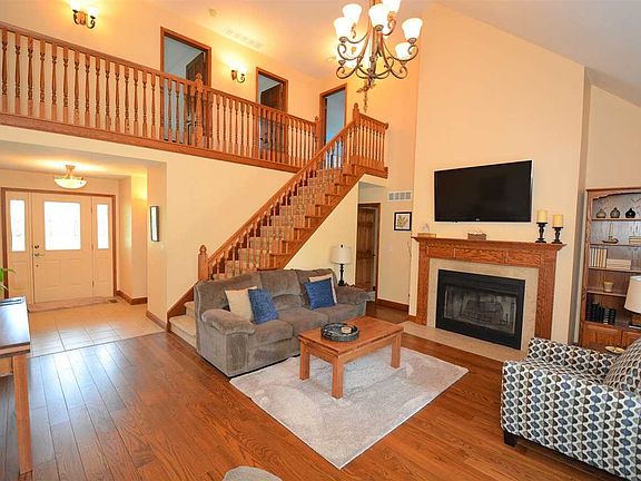 2nd image of 181 Kaywood Ln