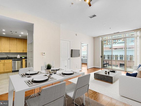 3rd image of 820 N Pollard St APT 915