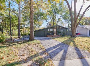 7317 Woodson St, Overland Park, KS 66204