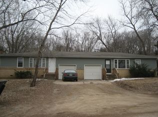1605 W 6th Ter, Lawrence, KS 66044