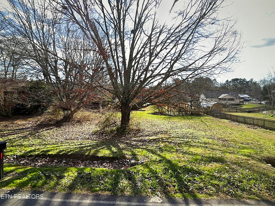 1st image of Overlook Dr