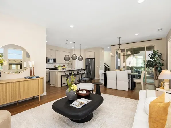 1205 Via Lucero, Oceanside, CA 92056