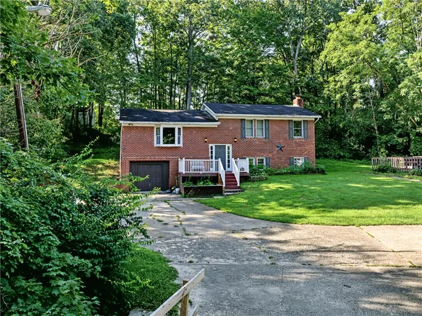 3357 Number 9 Rd, Blanchester, OH 45107