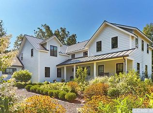 110 River Rd, Rhinebeck, NY 12572