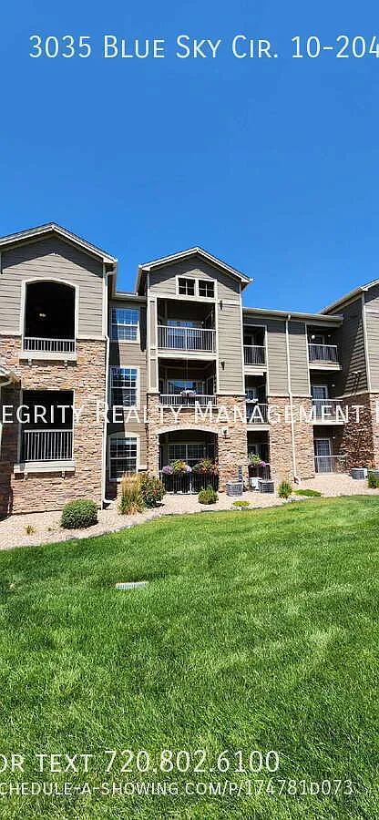 Blue Sky second floor 2 bedroom 2 full bath. Additional fees — Photo 1