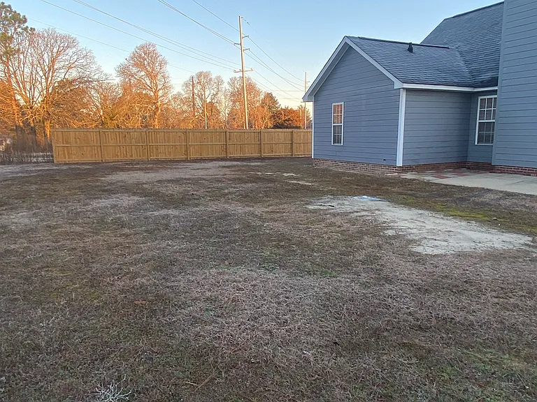 1047 Gatesville Dr — Photo 10