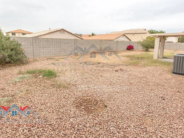 5706 N 74th Dr — Photo 39