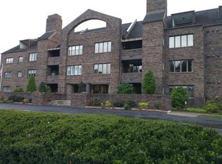 316 Beaver St APT 101, Sewickley, PA 15143