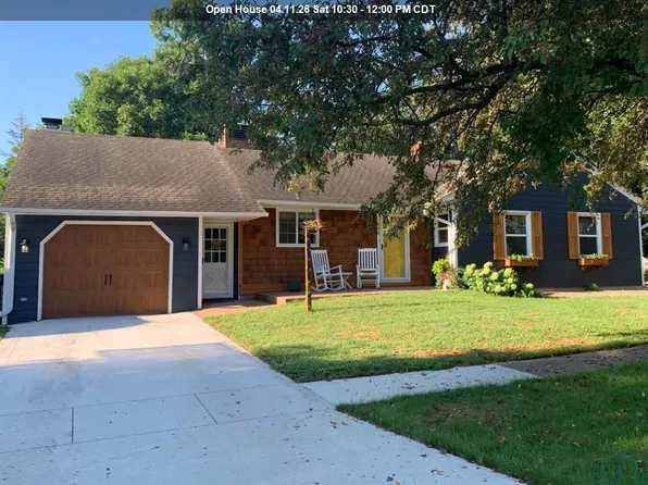 608 S 8th Ave, Rock Rapids, IA 51246