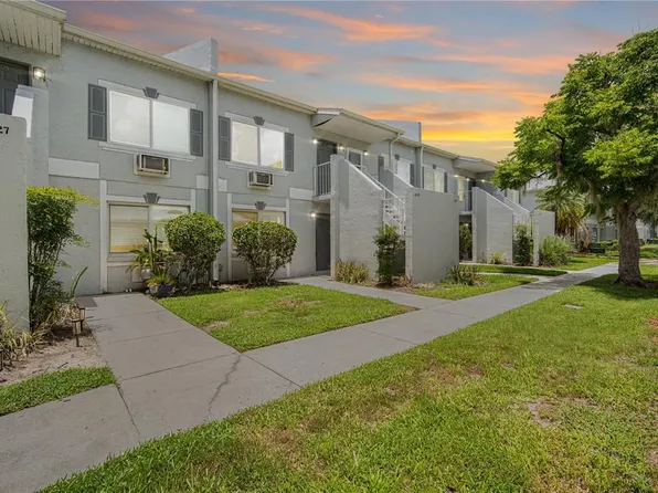 4130 Dolphin Dr #203, Tampa, FL 33617