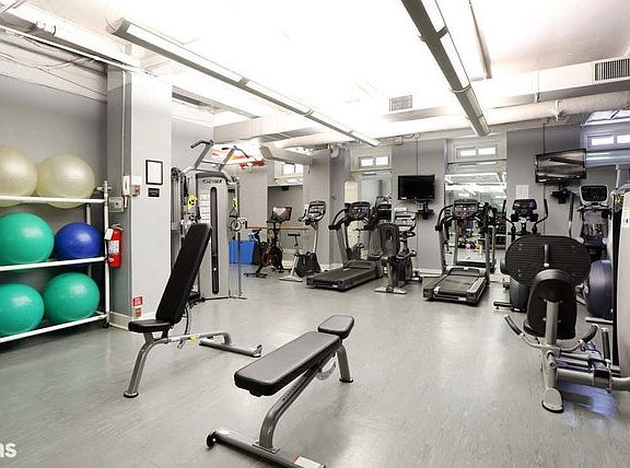 5th image of 969 Park Ave #10D
